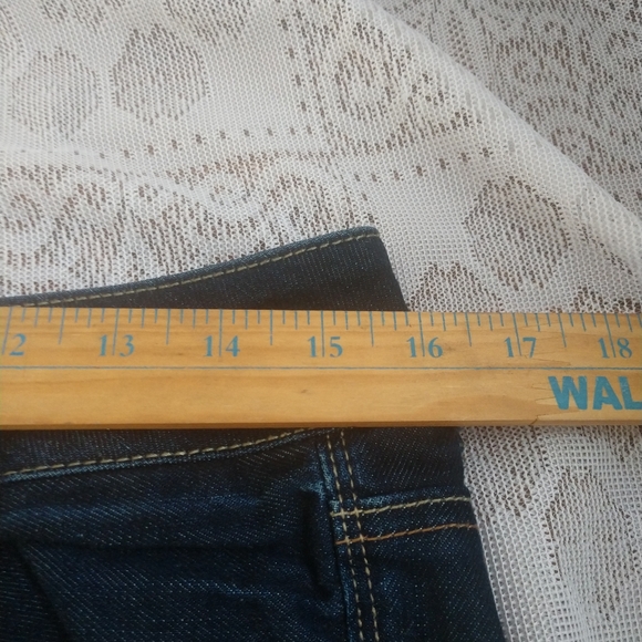 American Eagle Artist Crop Dark Wash Jeans - Picture 4 of 7